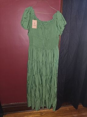 Smocked Green Maxi Dress with Puff Sleeves